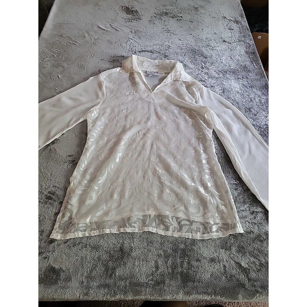 2 Of Us Nyc Cream Rayon Chiffon Like Floral Print Bell Sleeve Blouse Size L